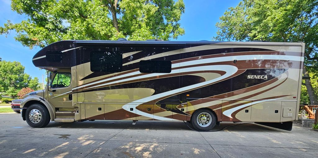 2015 Jayco Seneca 36FK - National Vehicle