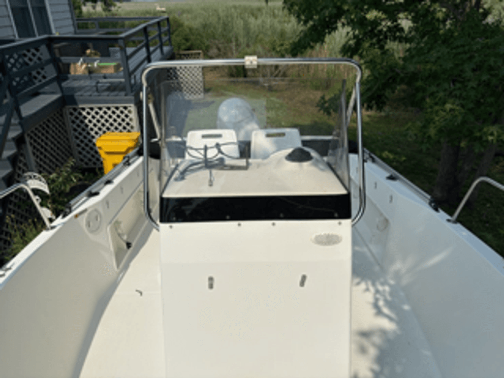 2000 Hydra-Sports 212 Seahorse CC - National Vehicle