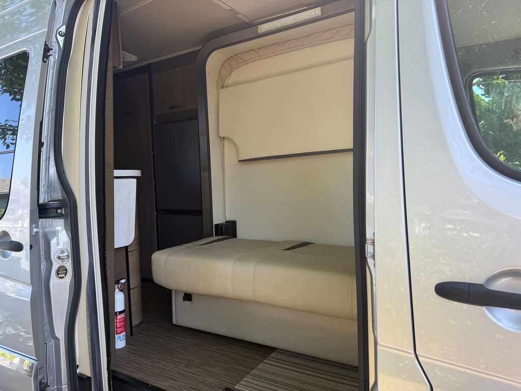 2018 Winnebago Era 70M - National Vehicle