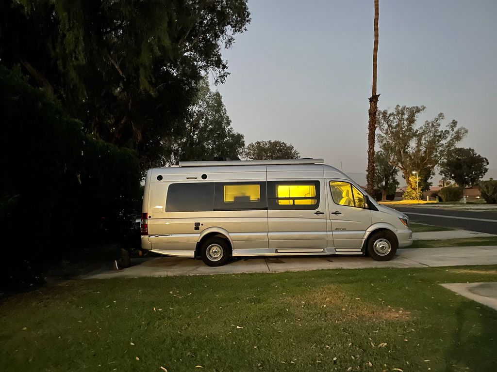 ビックM 2018 Winnebago Era 70M - National Vehicle