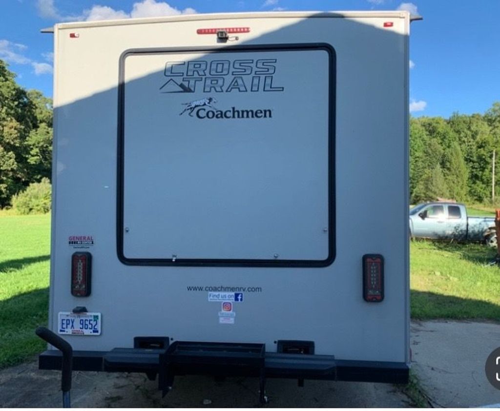 NintendoSwitchとその他 2022 Coachmen Cross Trail XL 33XG - National Vehicle