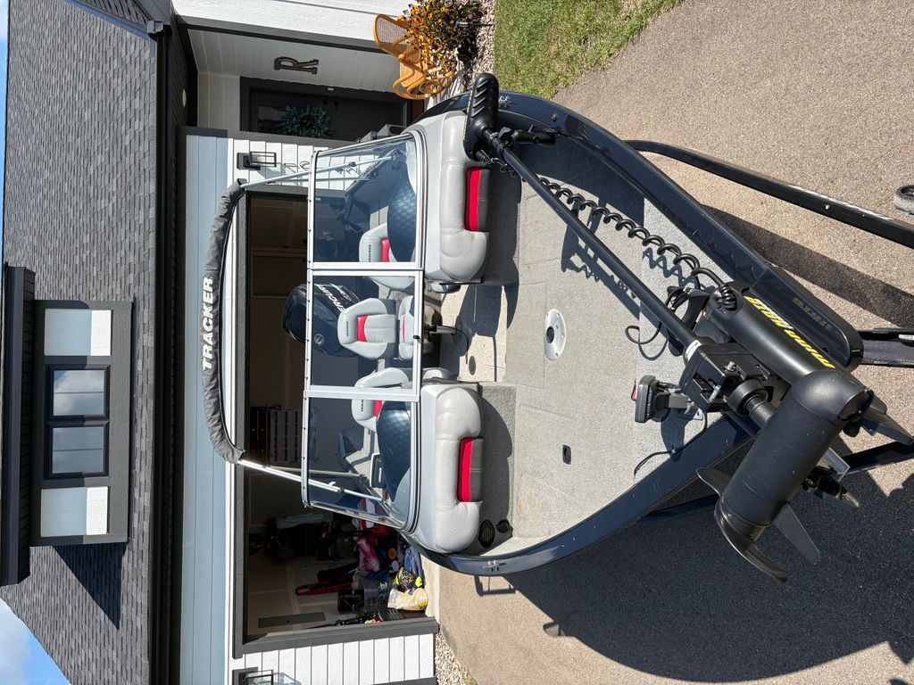 2012 Tracker Pro Guide V-175 Combo - National Vehicle