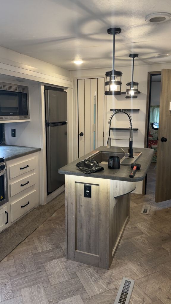 2022 Palomino by Forest River Puma 32BHFS - National Vehicle