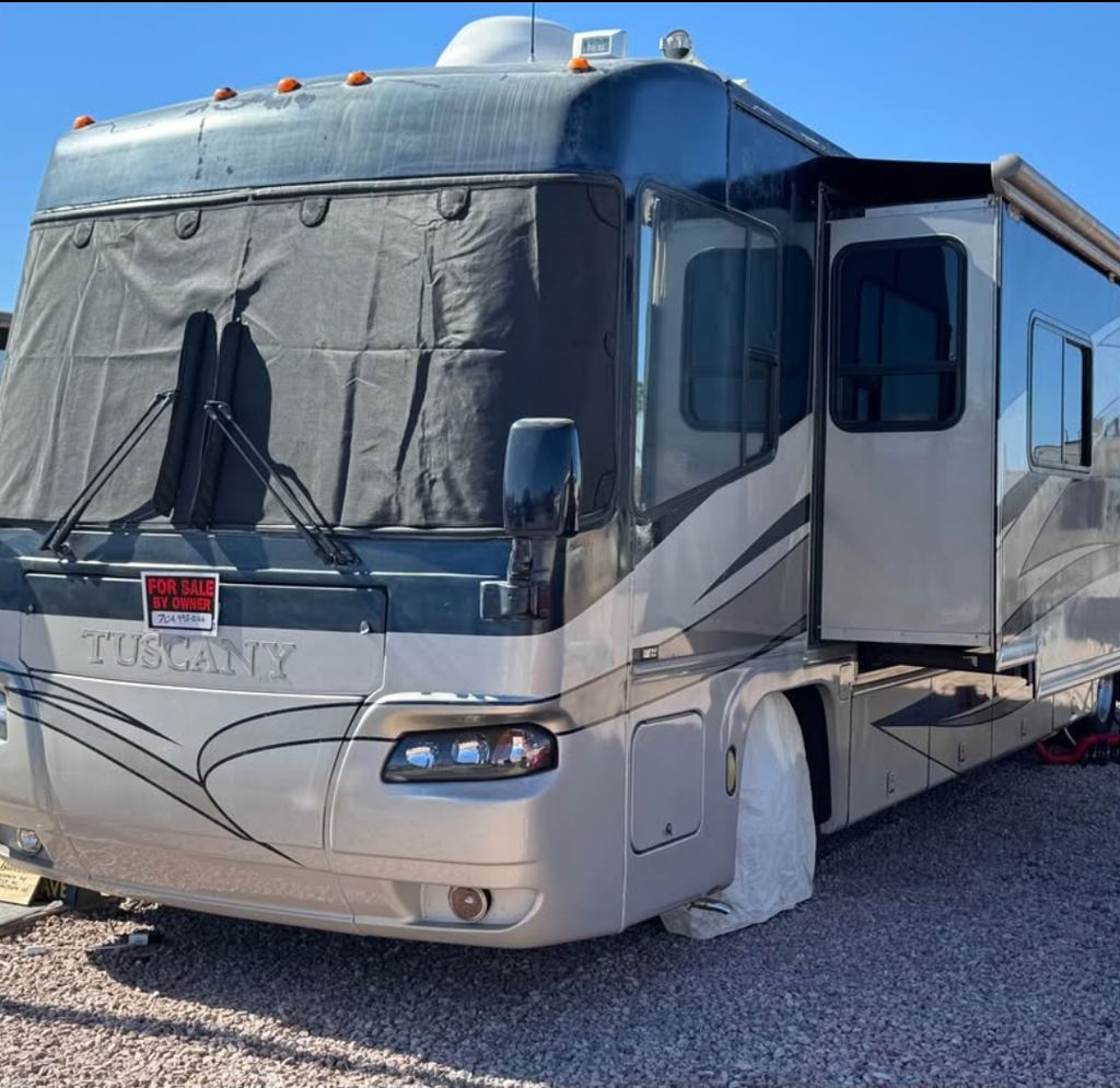 2005 Damon Tuscany 3974 - National Vehicle