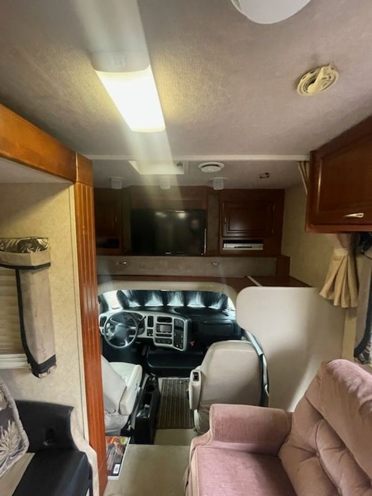 2005 Jayco Seneca HD 34SS - National Vehicle