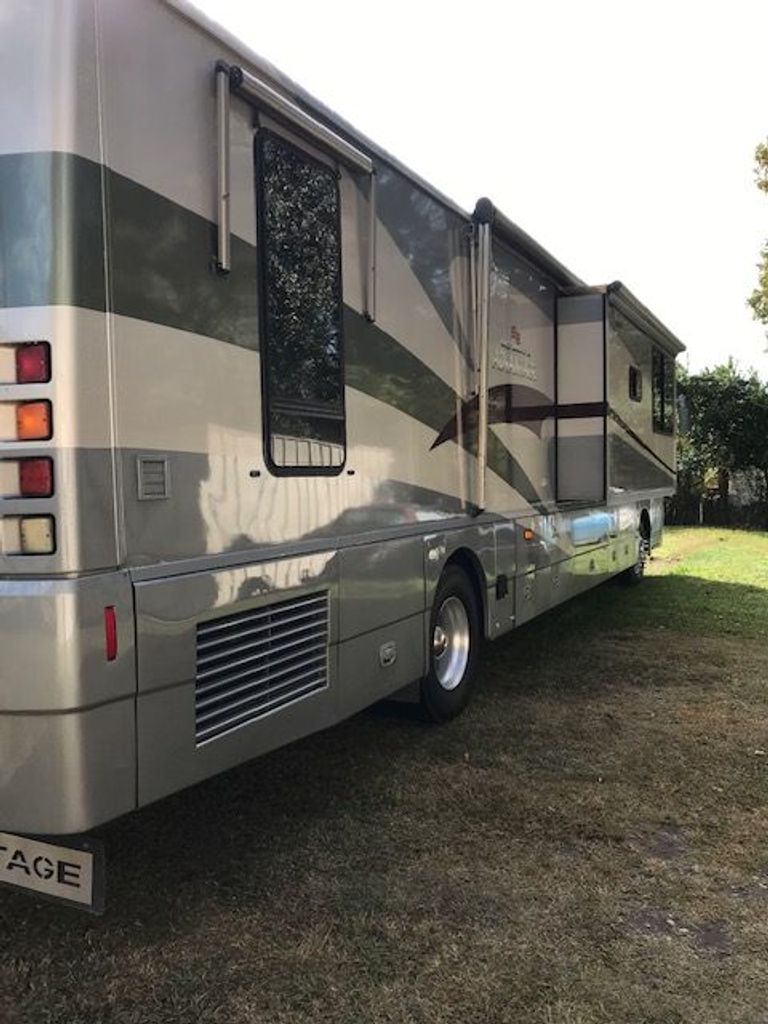 2003 Winnebago Ultimate Advantage 40K - National Vehicle