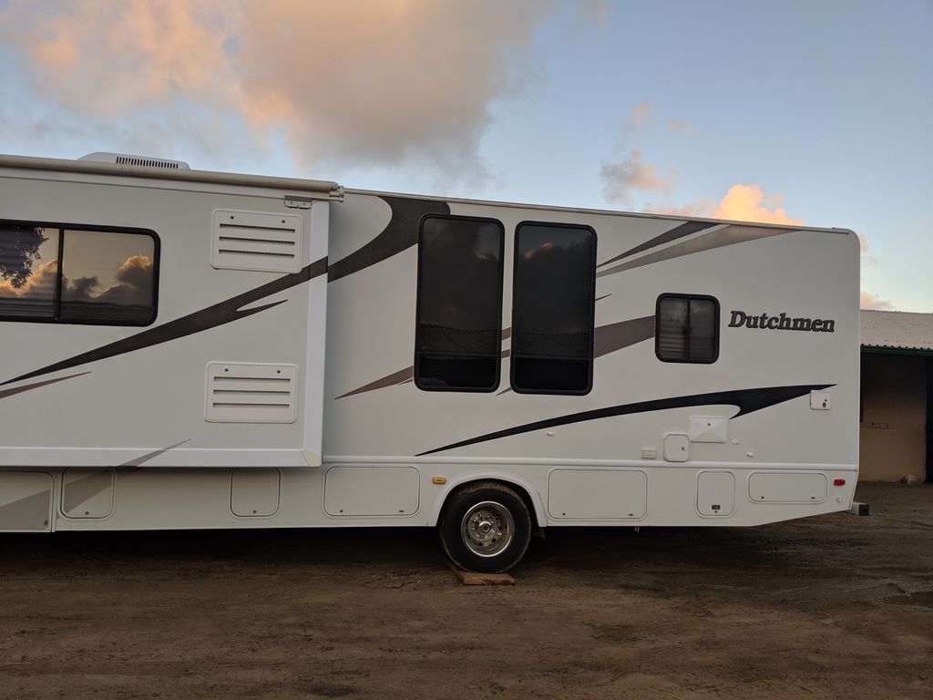2006 Four Winds Motorhome 31F National Vehicle