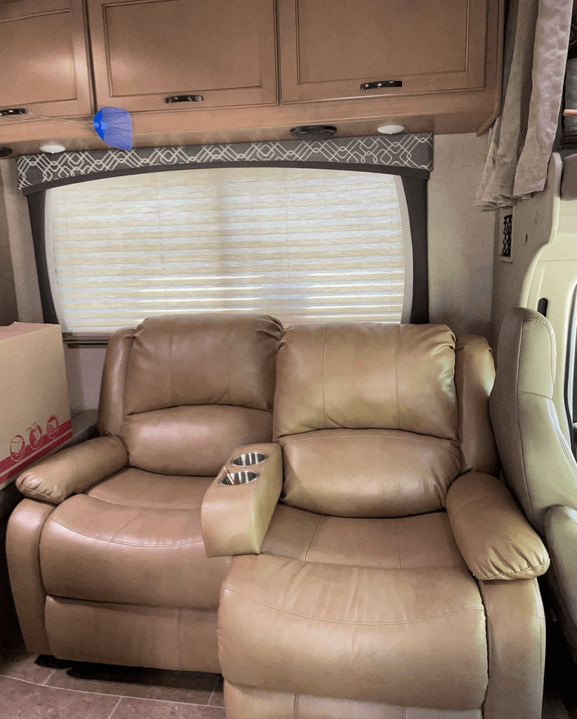 2019 Thor Motor Coach Chateau 22B - National Vehicle