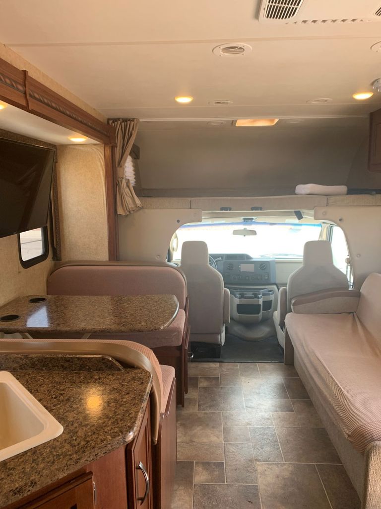 2016 Thor Motor Coach Freedom Elite 29FE - National Vehicle