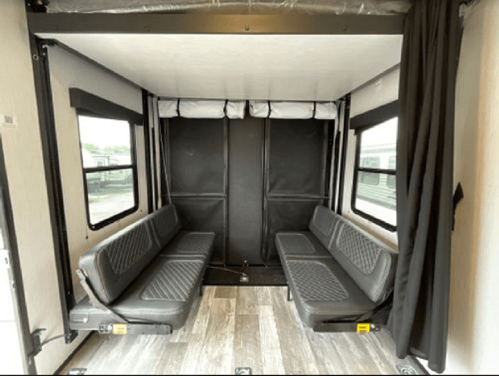 2022 Heartland Fuel Toy Hauler 305 National Vehicle