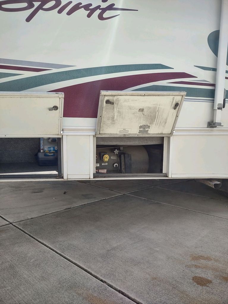 2001 Itasca Spirit 31T National Vehicle