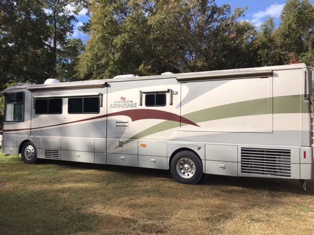 2003 Winnebago Ultimate Advantage 40K National Vehicle