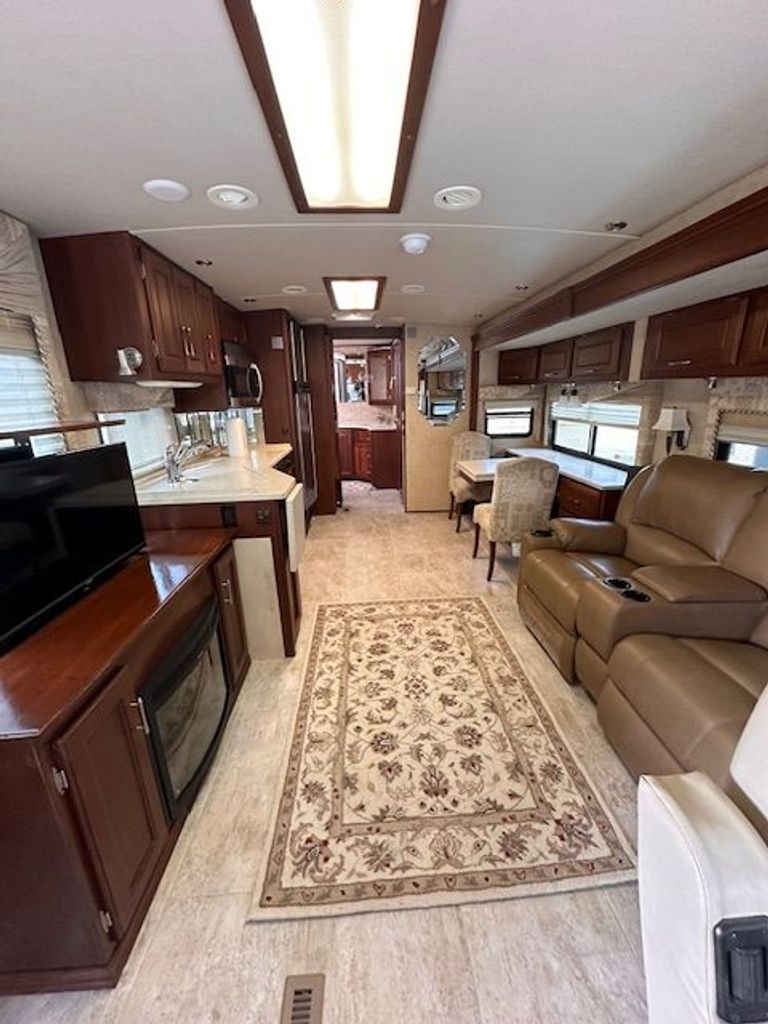 2005 Winnebago Vectra 36GD - National Vehicle