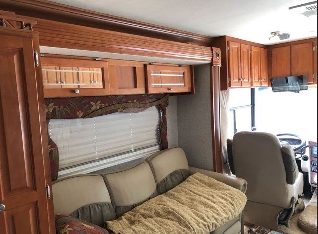 2007 Gulf Stream Sun Voyager 8389 - National Vehicle