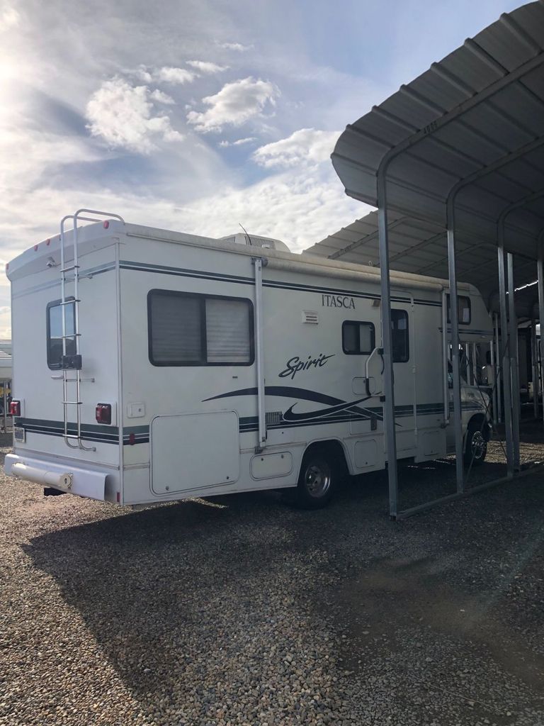 2004 Itasca Spirit 24V - National Vehicle