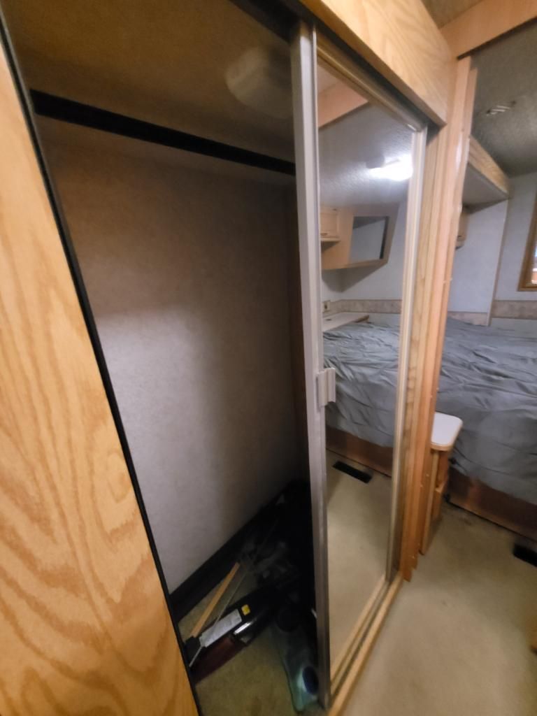 2002 Winnebago Adventurer 35U National Vehicle