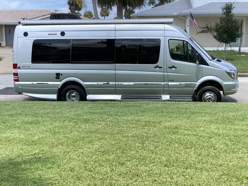 2019 Winnebago Era 70B - National Vehicle