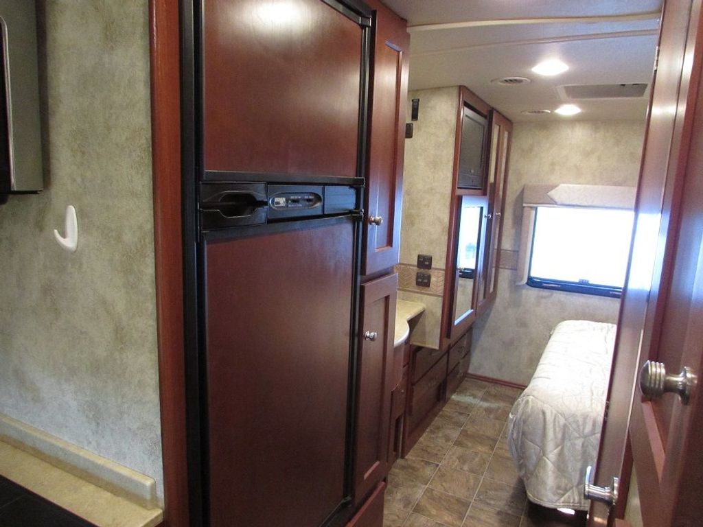 【popo】 2011 Itasca Cambria 28B - National Vehicle