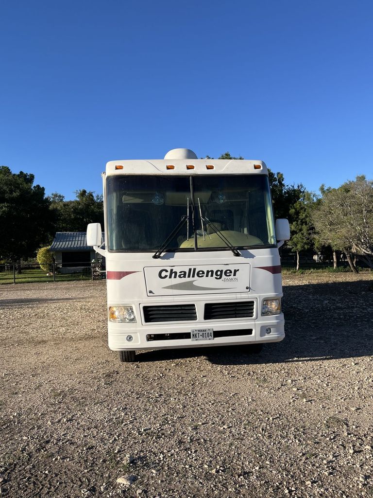 2006 Damon Challenger 372 - National Vehicle