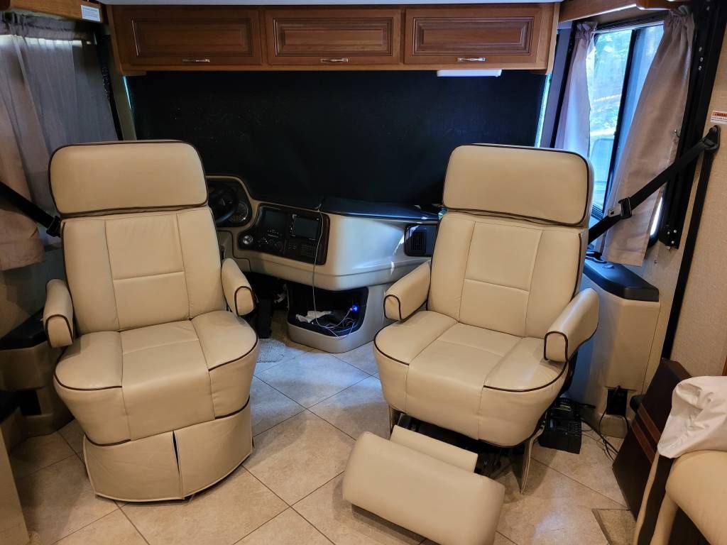 2016 Holiday Rambler Ambassador 38DBT - National Vehicle