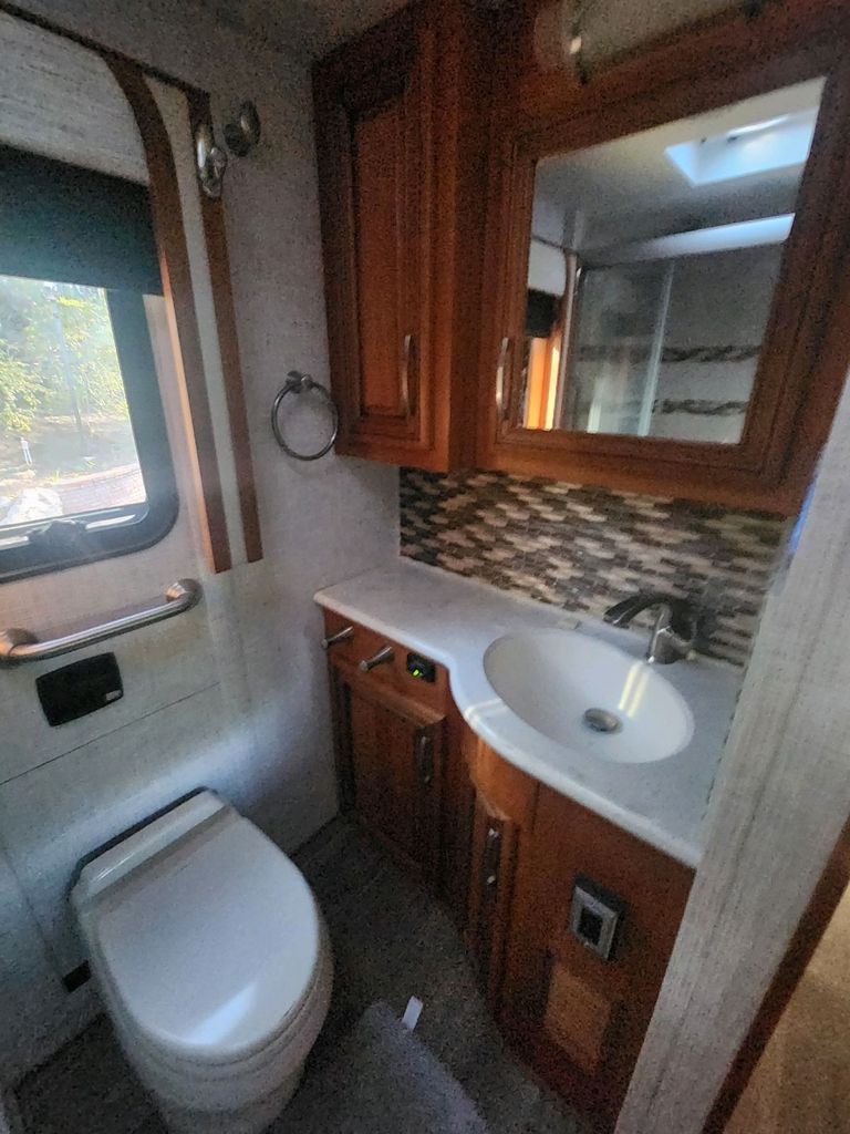 2019 Newmar New Aire 3345 National Vehicle