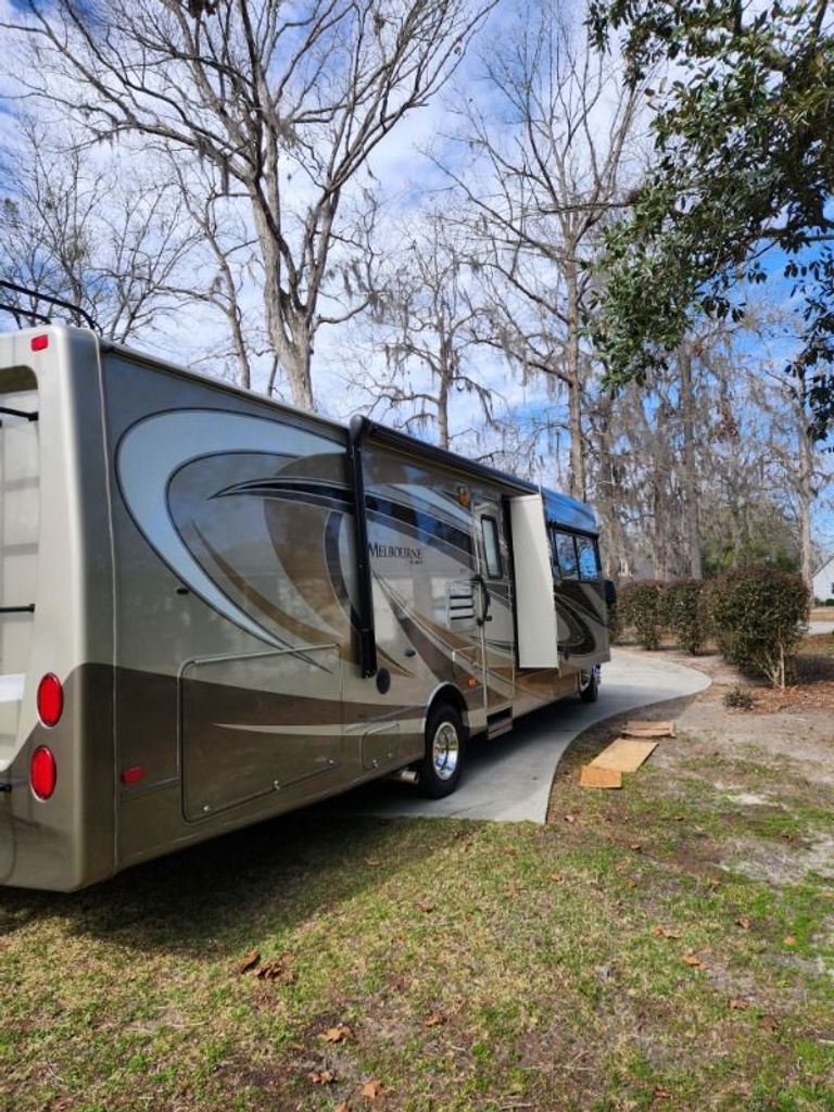 2013 Jayco Melbourne 29D - National Vehicle