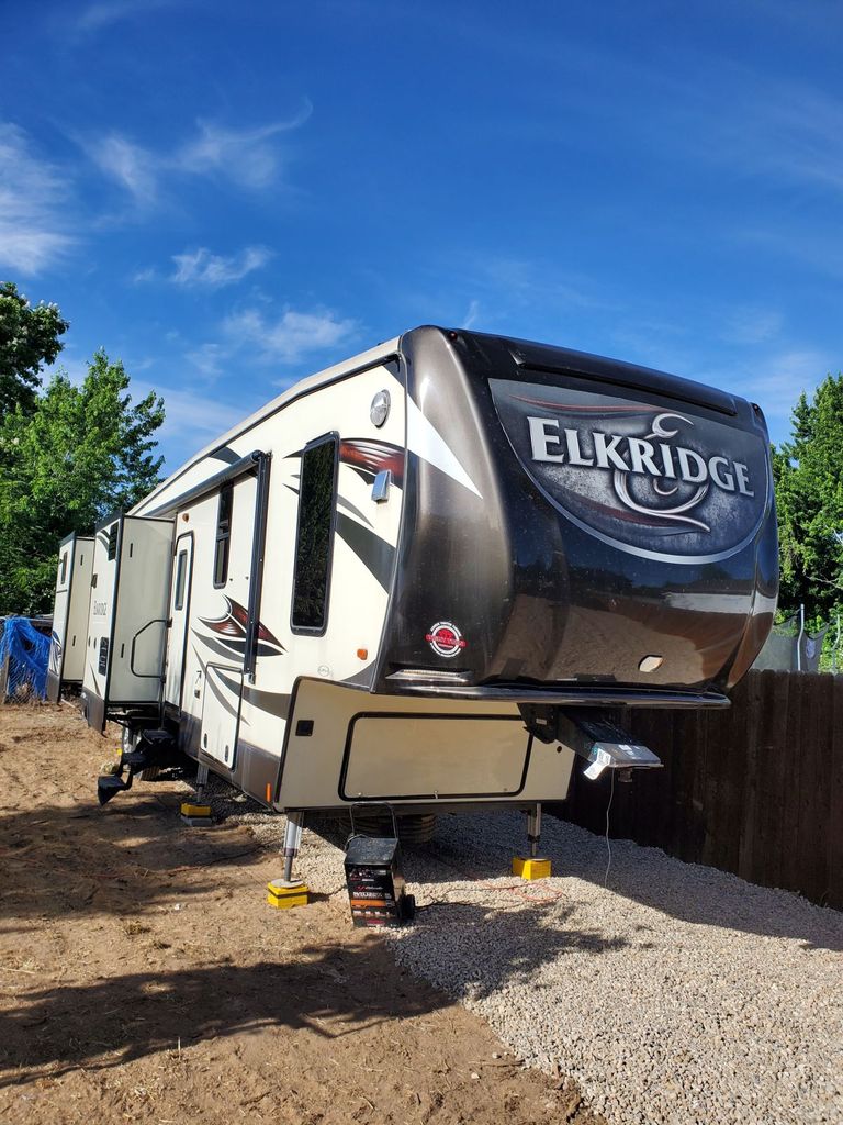 2019 Heartland Elkridge 38RSRT National Vehicle