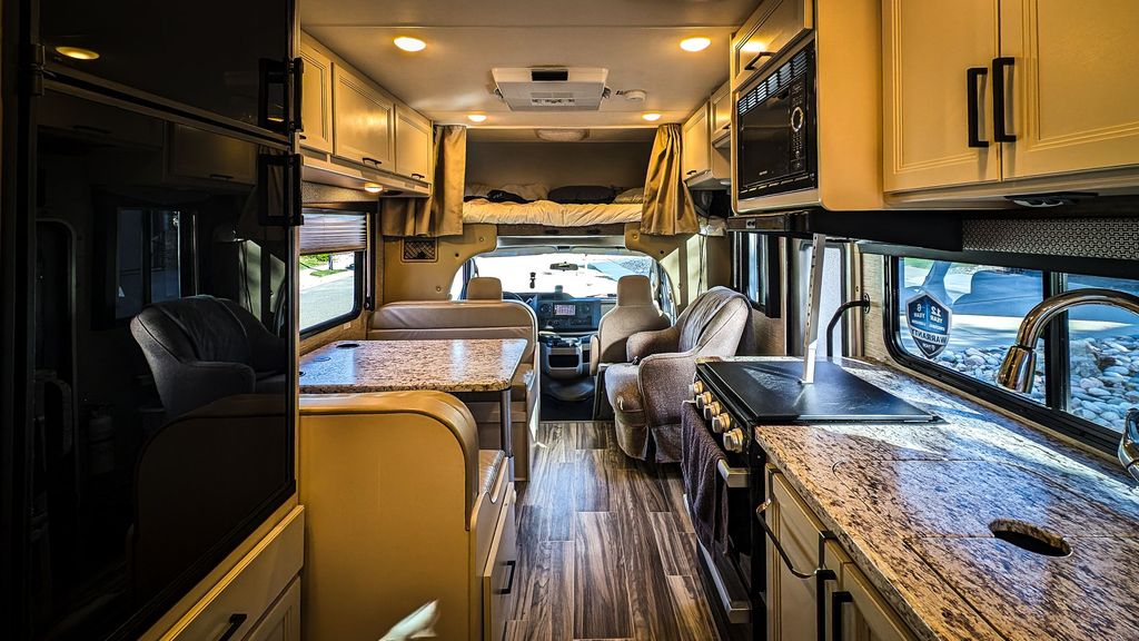 2022 Thor Motor Coach Freedom Elite 23H - National Vehicle