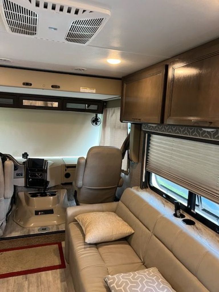 2022 Thor Motor Coach Freedom Traveler 30A National Vehicle