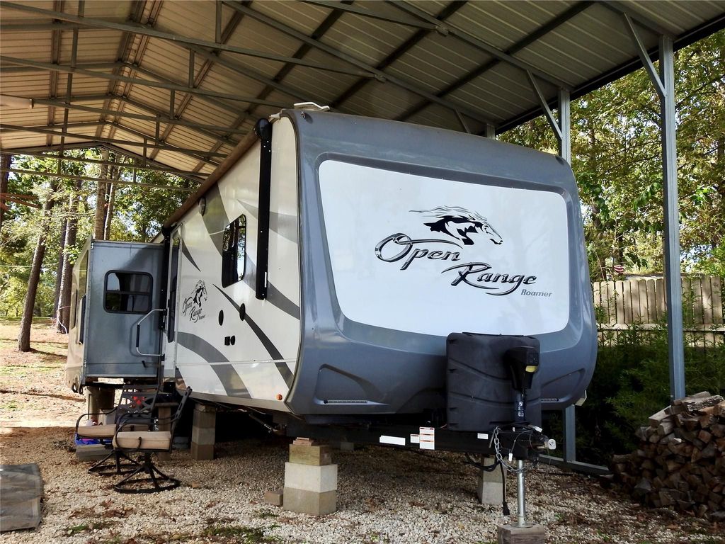 2017 Open Range Roamer 323RLS - National Vehicle
