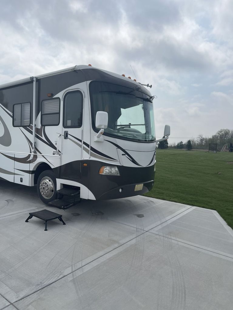 2008 Coachmen Cross Country 383FWS - National Vehicle