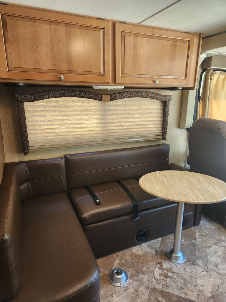 2015 Thor Motor Coach Windsport 27K - National Vehicle