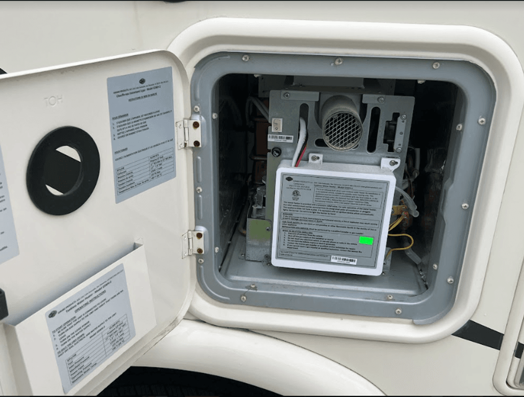 2018 Thor Motor Coach Axis 24.1 - National Vehicle