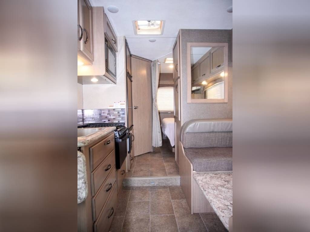 2018 Thor Motor Coach Chateau 22B - National Vehicle