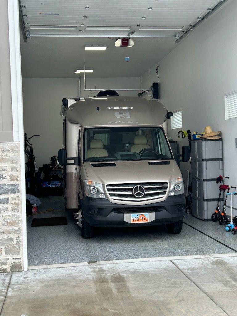 2015 Coach House Platinum II 241XL National Vehicle