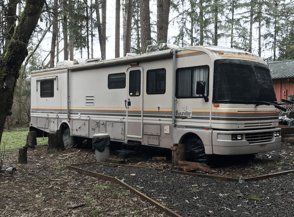 1993 Fleetwood Bounder 35J - National Vehicle