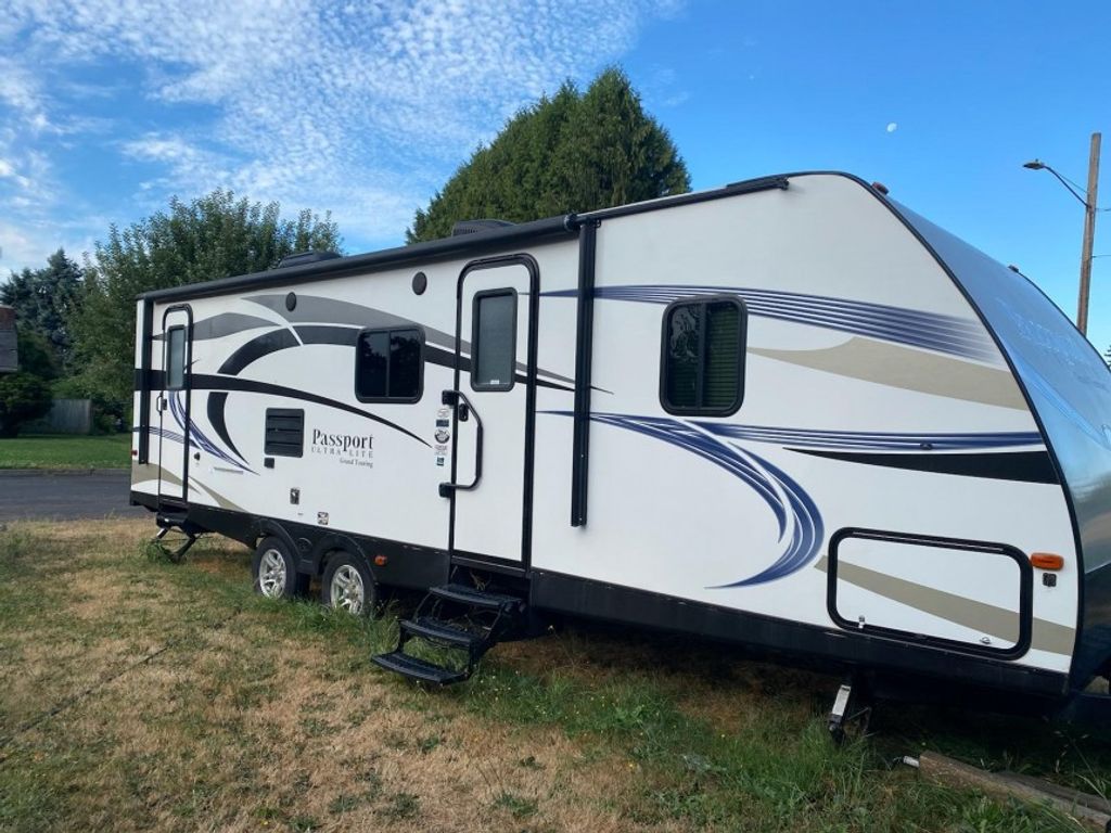 Buy an RV - National Vehicle