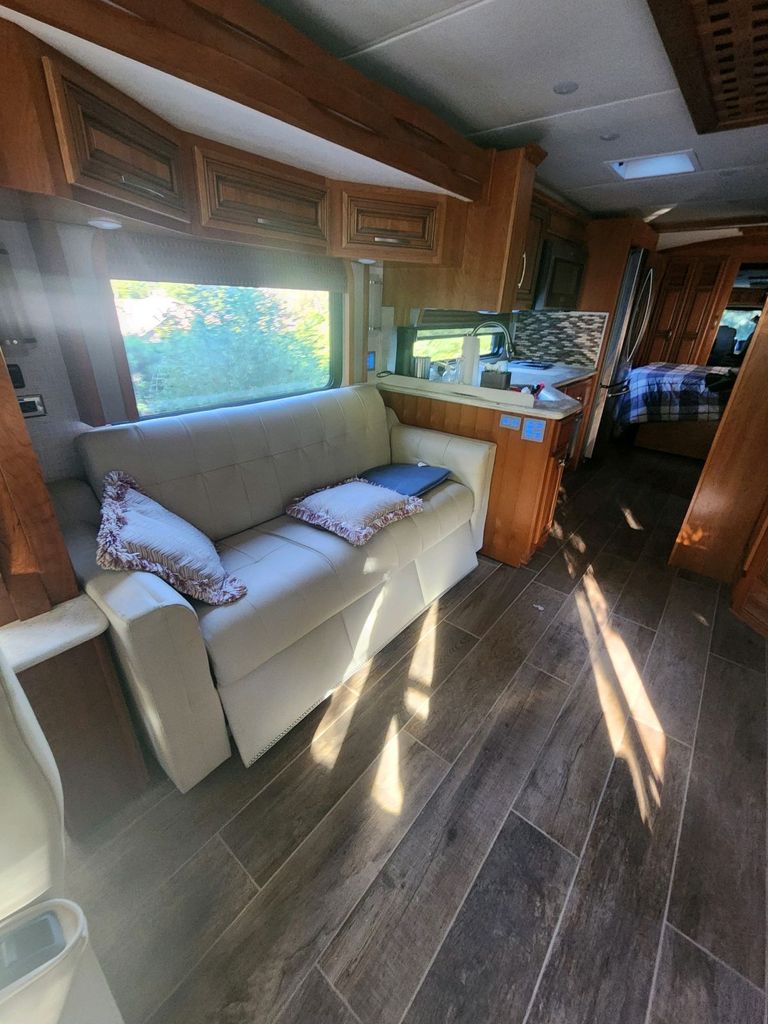 2019 Newmar New Aire 3345 - National Vehicle