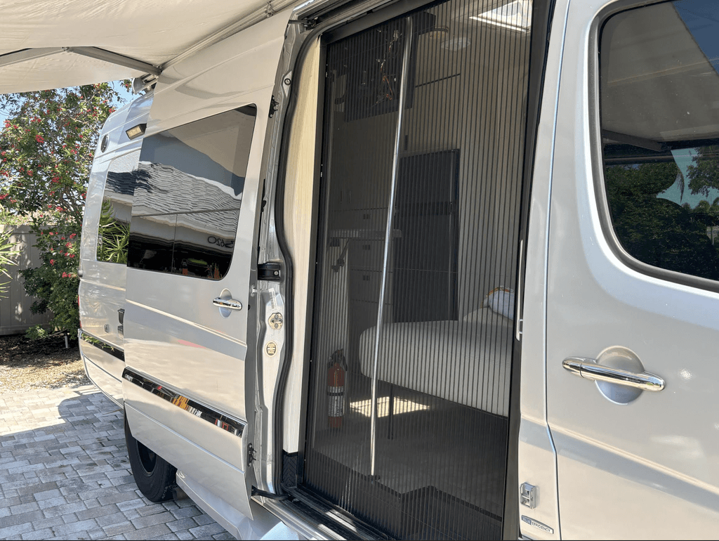 2015 Winnebago Era 170C - National Vehicle