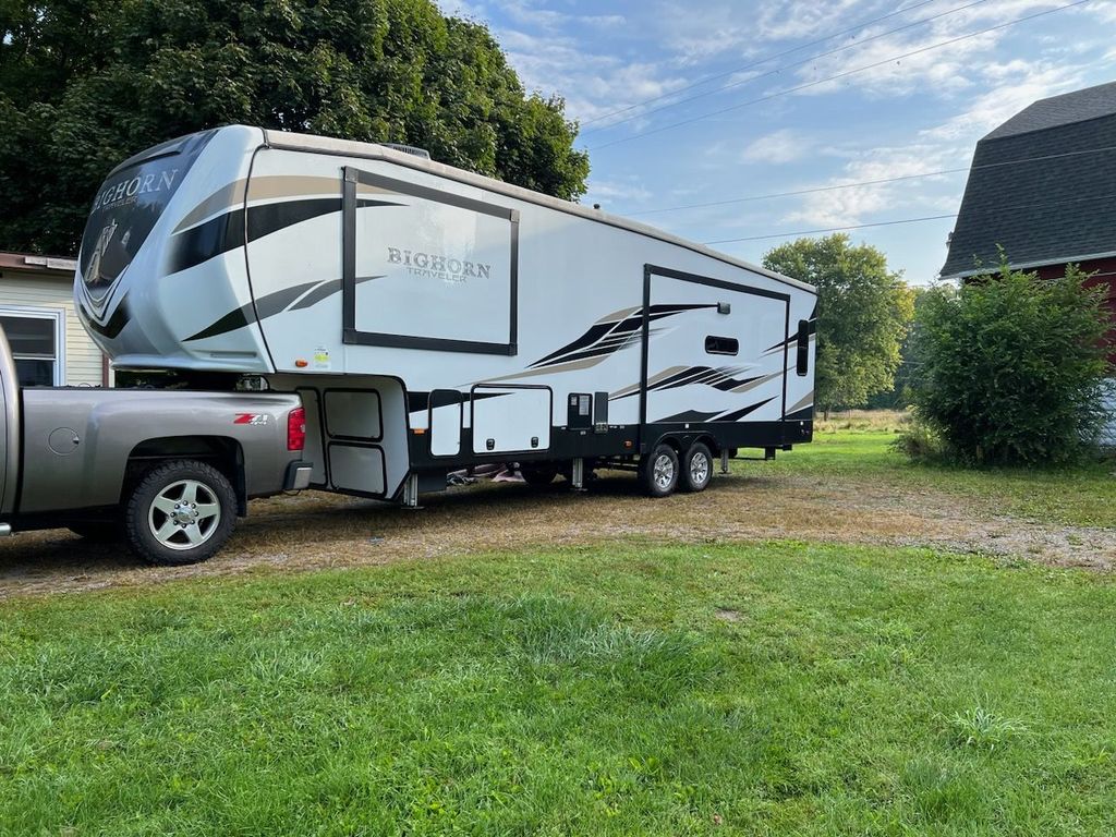 2022 Heartland Bighorn Traveler 32RS - National Vehicle