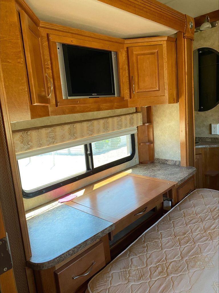 2008 Gulf Stream Tour Master 40C - National Vehicle