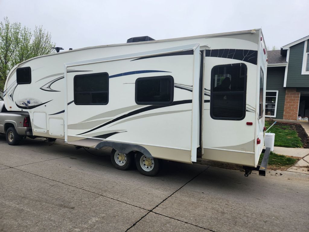 2013 Skyline Nomad Joey Select 286 National Vehicle