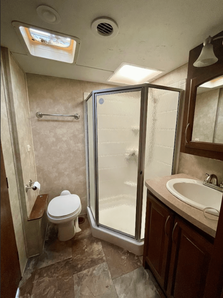 2013 Coachmen Brookstone Ruby 310LS - National Vehicle